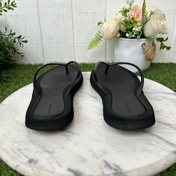 Tory Burch Black Minimalist Flip Flop Sandals women size 10 preowned - Picture 7 of 13